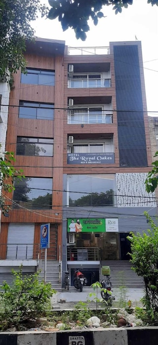 ザ ロイヤル オークス