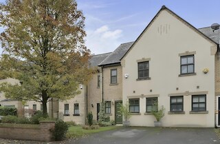 コージー マンチェスター ハイダウェイ ウィズ 2 ベッドルームズ