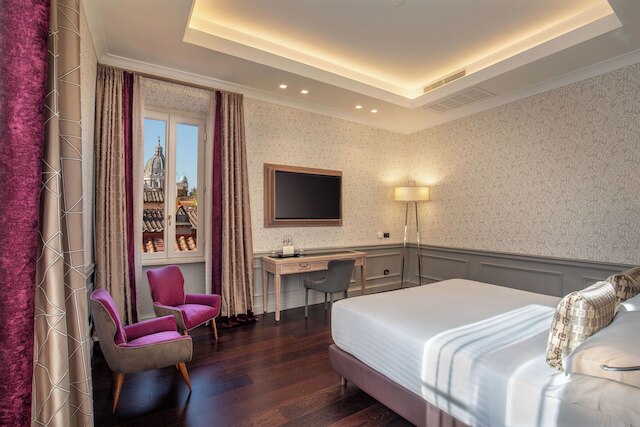 ジ イン アット ザ スパニッシュ ステップス エレガント コレクション - ザ ジュエル