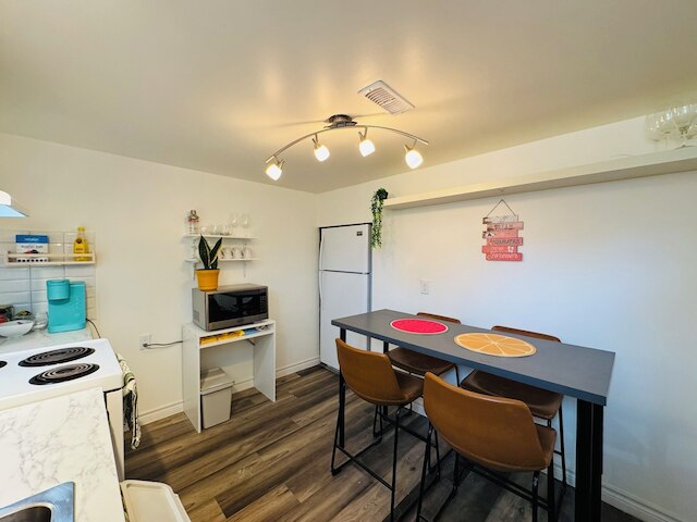 サンライズ BnB ウィズ フリー パーキング