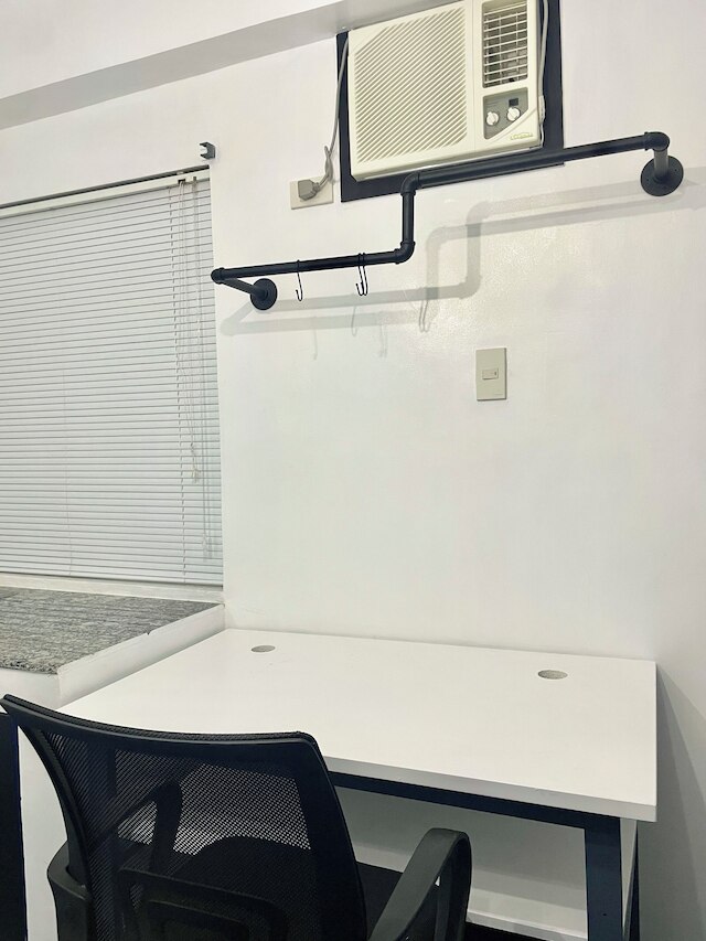 ダブル ワン コリビング アンド コワーキング ホステル