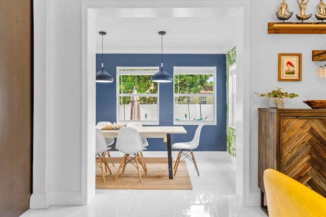 アートハウス フリー ストックド キッチン アンド フェンスド ヤード