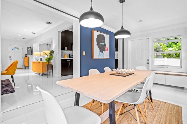 アートハウス フリー ストックド キッチン アンド フェンスド ヤード