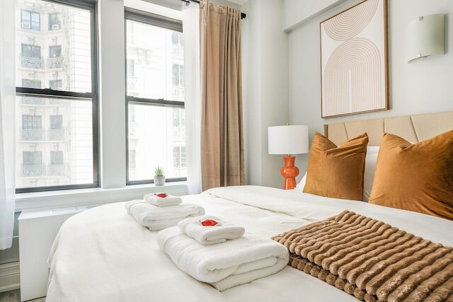 73-1104 ニュー スタジオ UWS ドアマン ジム