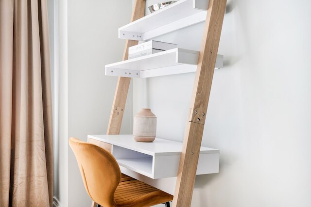 73-318 ニュー スタジオ UWS ドアマン ジム