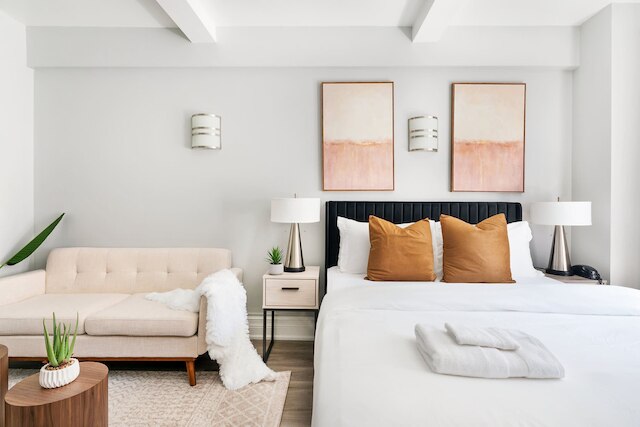 73-318 ニュー スタジオ UWS ドアマン ジム