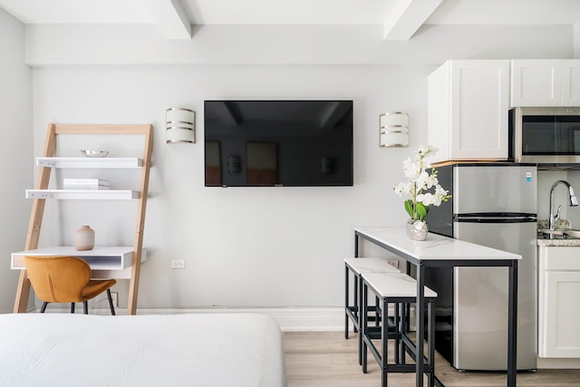 73-318 ニュー スタジオ UWS ドアマン ジム