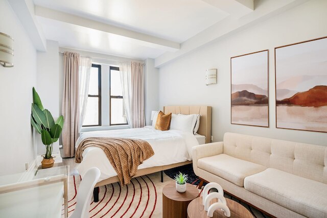 73-1111 ニュー スタジオ UWS ドアマン ジム