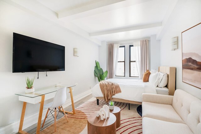 73-1120 ニュー スタジオ UWS ドアマン ジム