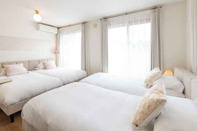 It' ta de ChouChou - Self Check-In Only