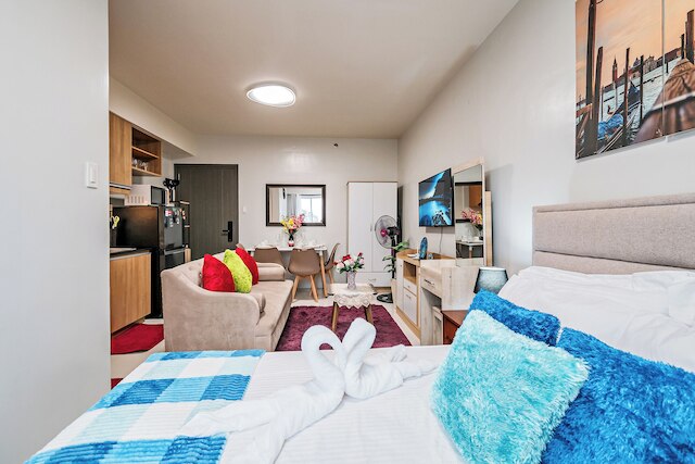 プレシャス フローランジョー シック ニュー スタジオ ウィズ ベスト ケア