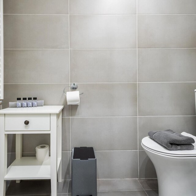 フライデー ヴィーナス ラグジュアリー アパートメント