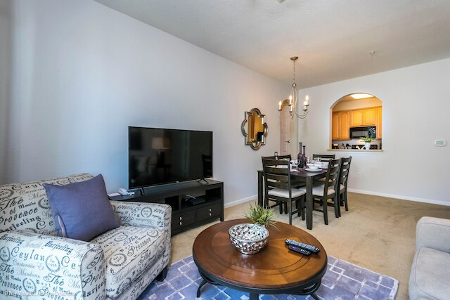 コージー ビスタ ケイ コンド, ライト ネクスト トゥ クラブハウス!