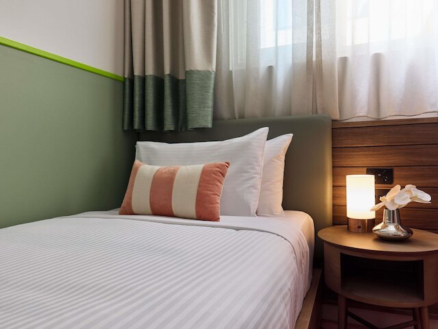 ザ クラレンス ホテル シドニー