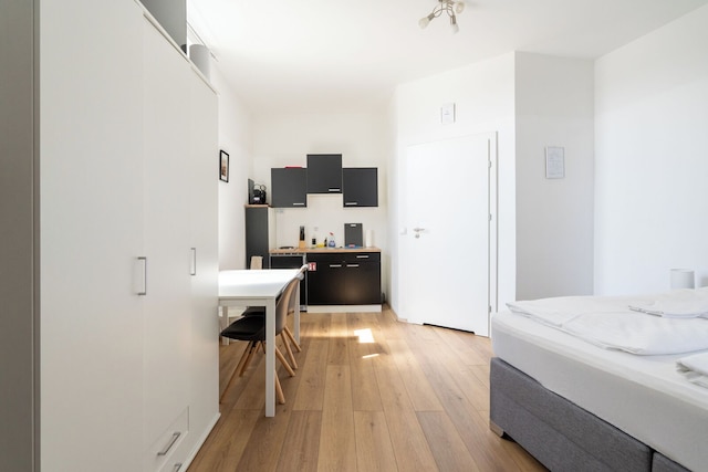 ファーアウェイ スタジオ 43