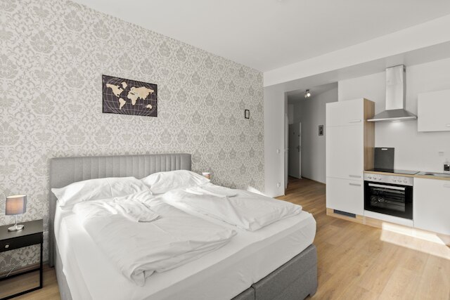 ファーアウェイ スタジオ 43