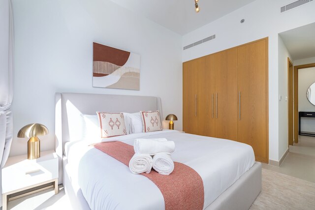 ミスティック - ベルビュー タワー 1