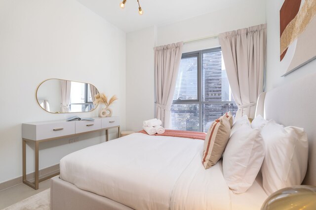 ミスティック - ベルビュー タワー 1