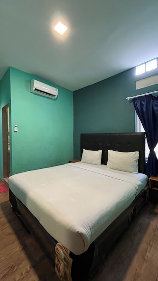 セントーサ ジャヤ シャリア ホテル