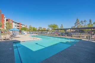 KB - V オン ブロードウェイ