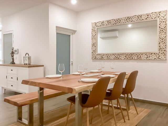 モダン ビューティフル プール アンド シー アパートメント カウラ