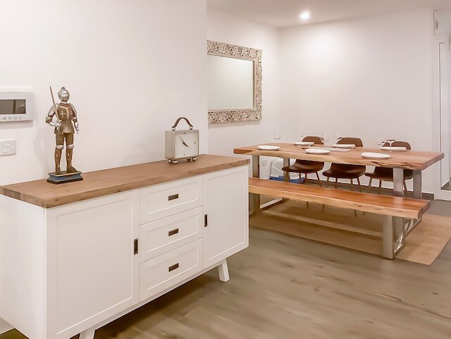 モダン ビューティフル プール アンド シー アパートメント カウラ