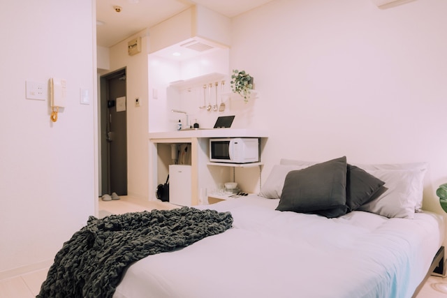 Minimalist Loft 1001