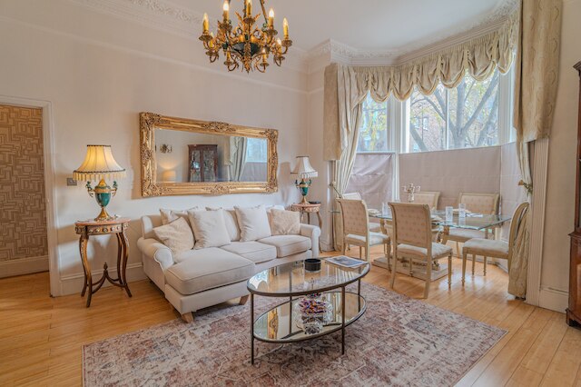 ウォーム & ウェルカミング ロンドン エスケープ ウィズ ホーム タッチズ