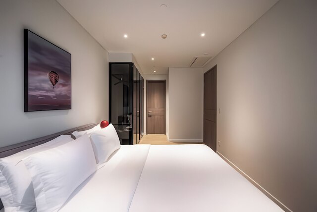 ザ オペラ レジデンス - プール & サウナ