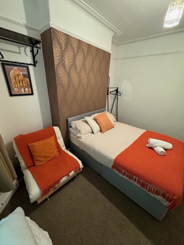 ルームズ アンフィールド