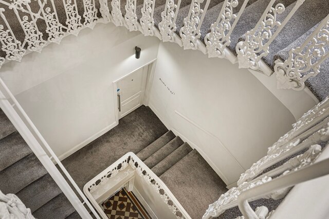 モダン スタジオ アット インバーネス テラス