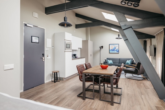 YAYS アムステルダム マリタイム バイ ヌマ