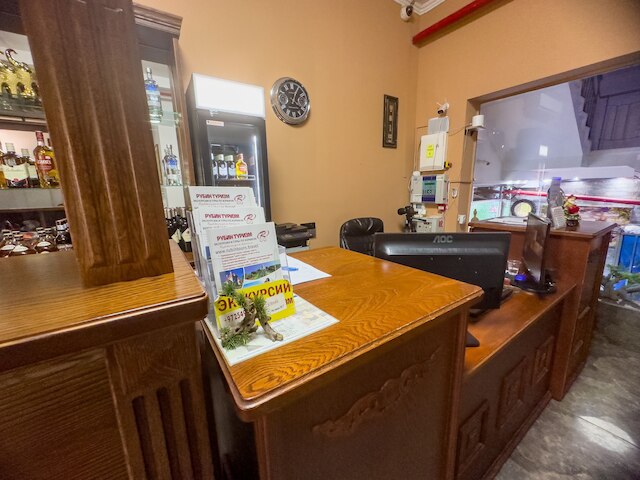 ラガーディア ホテル