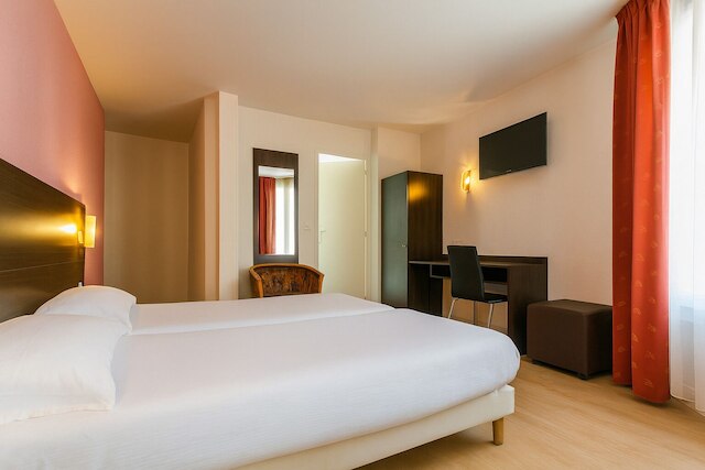 オテル アーク パリ ポルト ド オルレアン