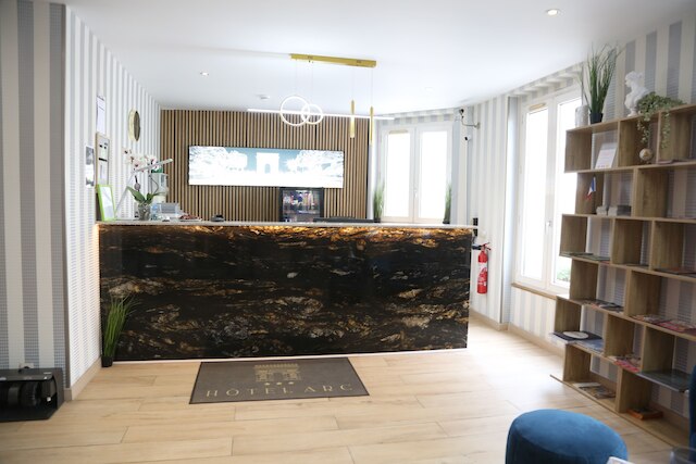 オテル アルク ポルト ドルレアン