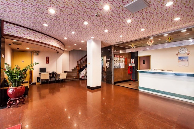 ルエイ グン ビジネス ホテル (瑞宮商務旅館)