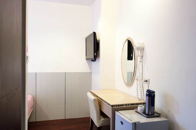 ルエイ グン ビジネス ホテル (瑞宮商務旅館)