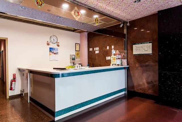 ルエイ グン ビジネス ホテル (瑞宮商務旅館)