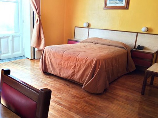 ホテル イサベル