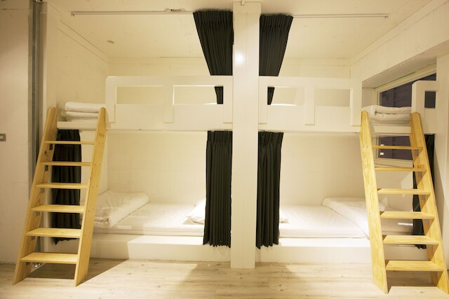 ミスター ロブスターズ シークレット デン デザイン ホステル