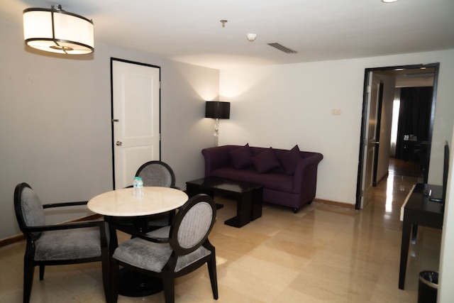 ディラジャホテル