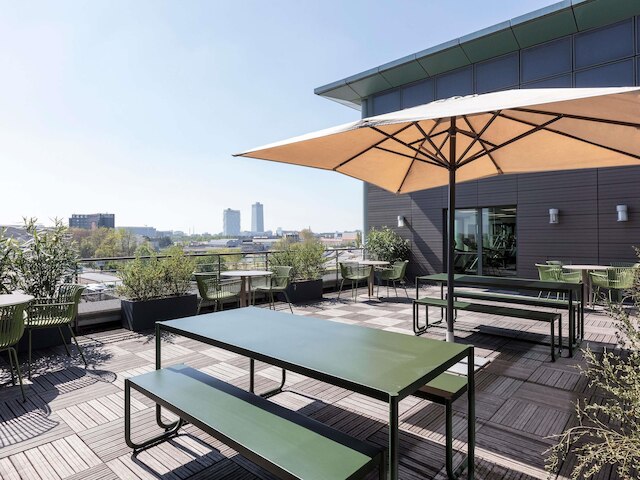 ノボテル パリ サン ドニ スタッド バジリク