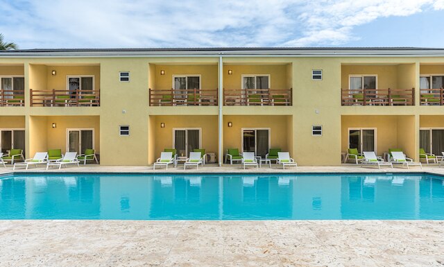 ロイヤルセントキッツホテル