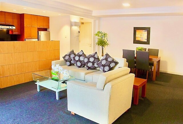 サイゴン アパートメンツ