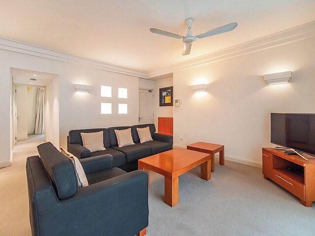 サイゴン アパートメンツ