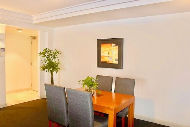 サイゴン アパートメンツ