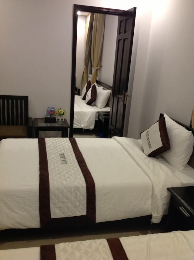 ナイト スカイ ホテル