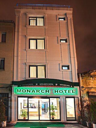 モナーク ホテル