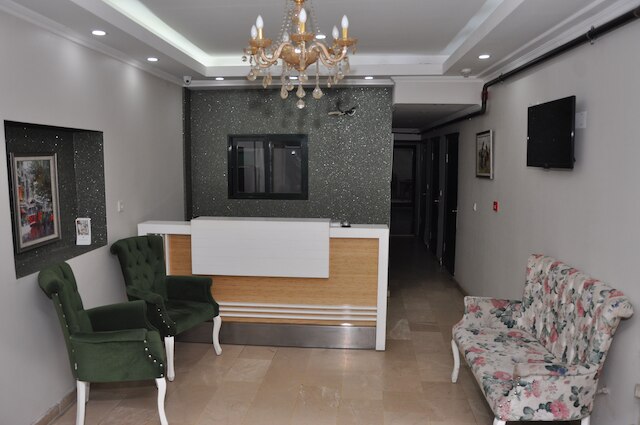 モナーク ホテル