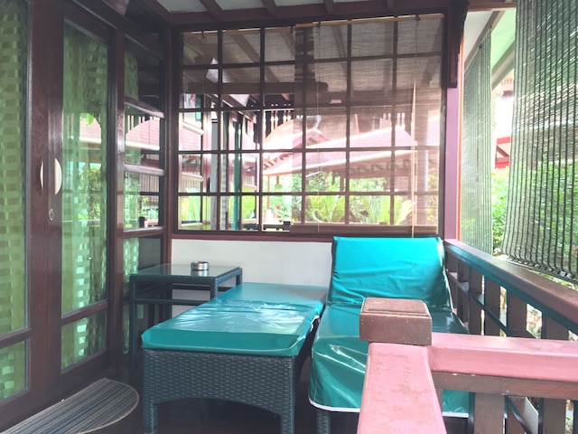 T スター コテージ